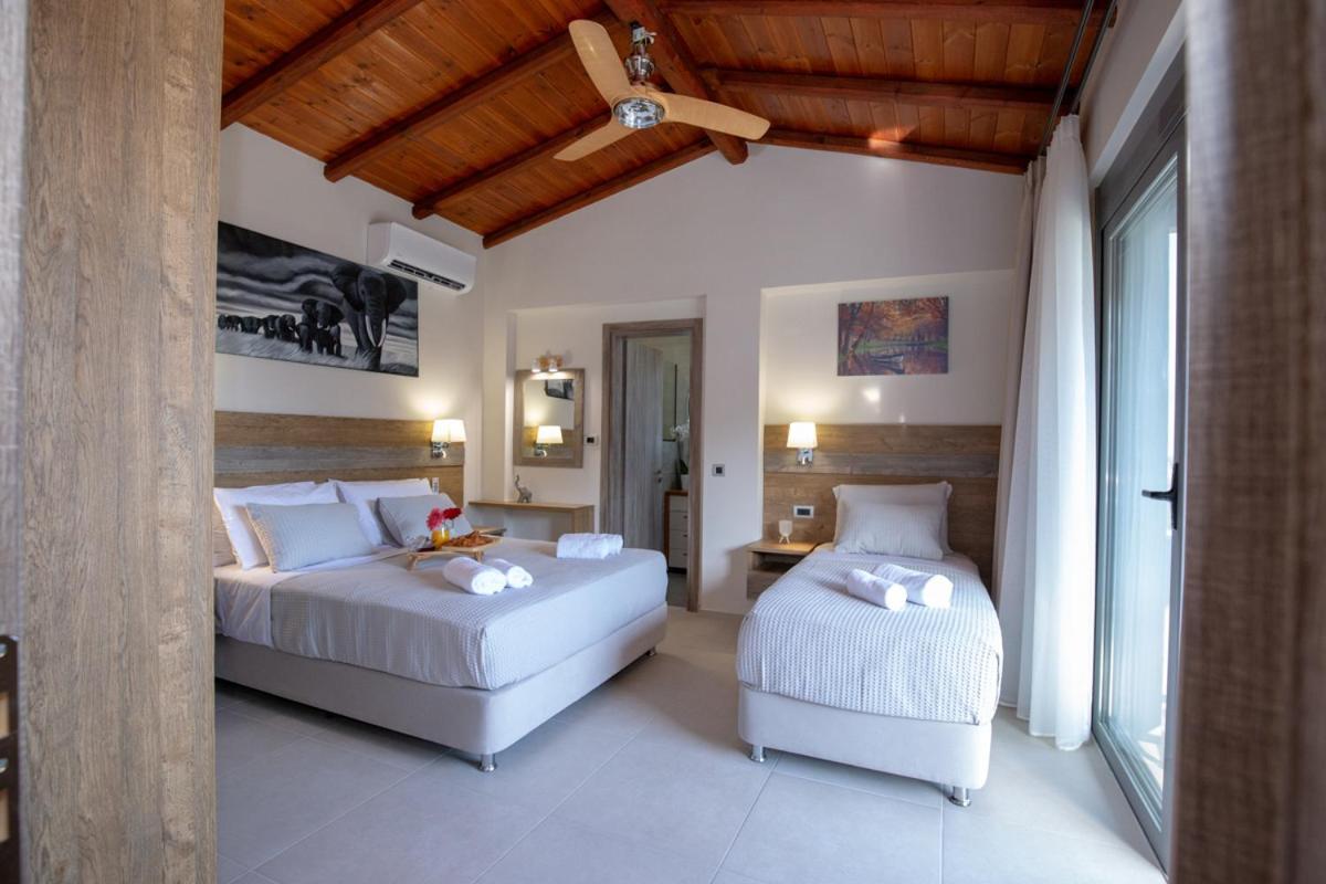 Villa Achlia Bagian luar foto